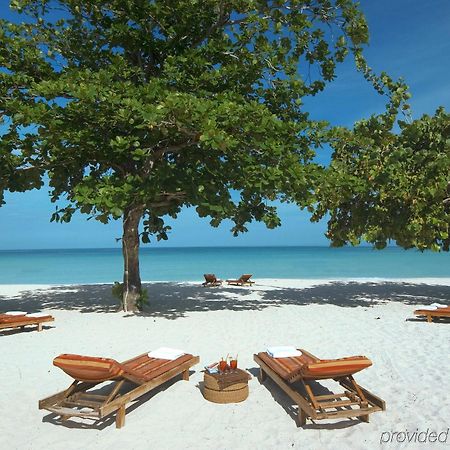 Grand Pineapple Beach Negril Hotel Exterior photo