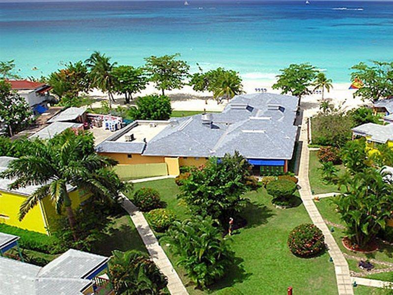 Grand Pineapple Beach Negril Hotel Exterior photo